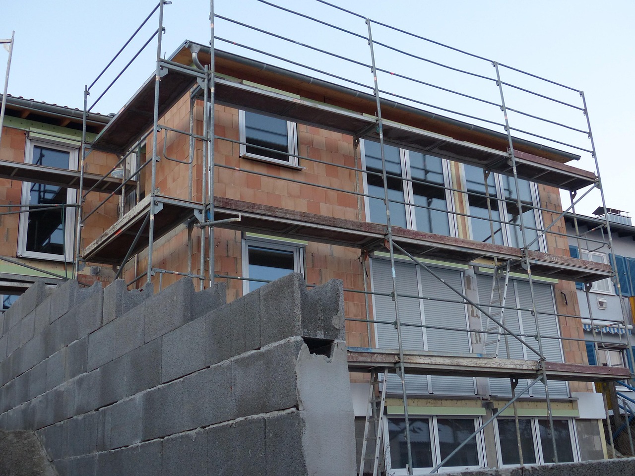 数字乡村建设:网络基建如何突破农村信息化瓶颈?